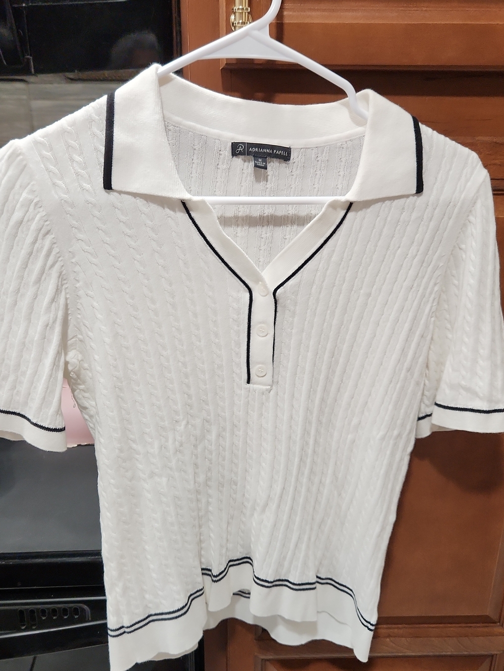 Adrianna Papell Cable Knit V-Neck Cotton Top White & Black Medium